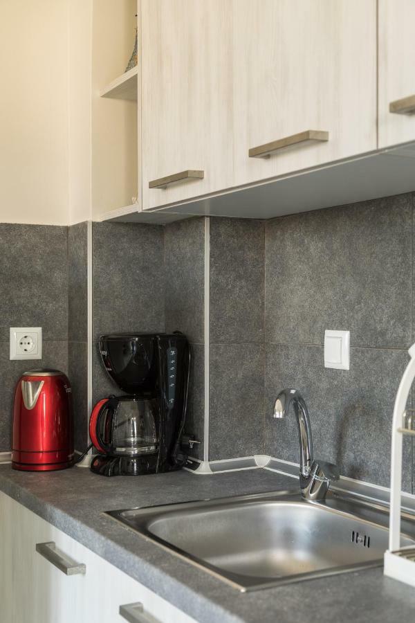 V Luxury Apartments Сиври Экстерьер фото
