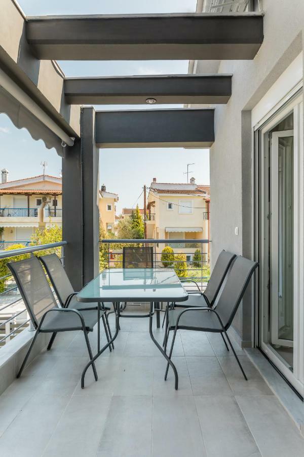 V Luxury Apartments Сиври Экстерьер фото