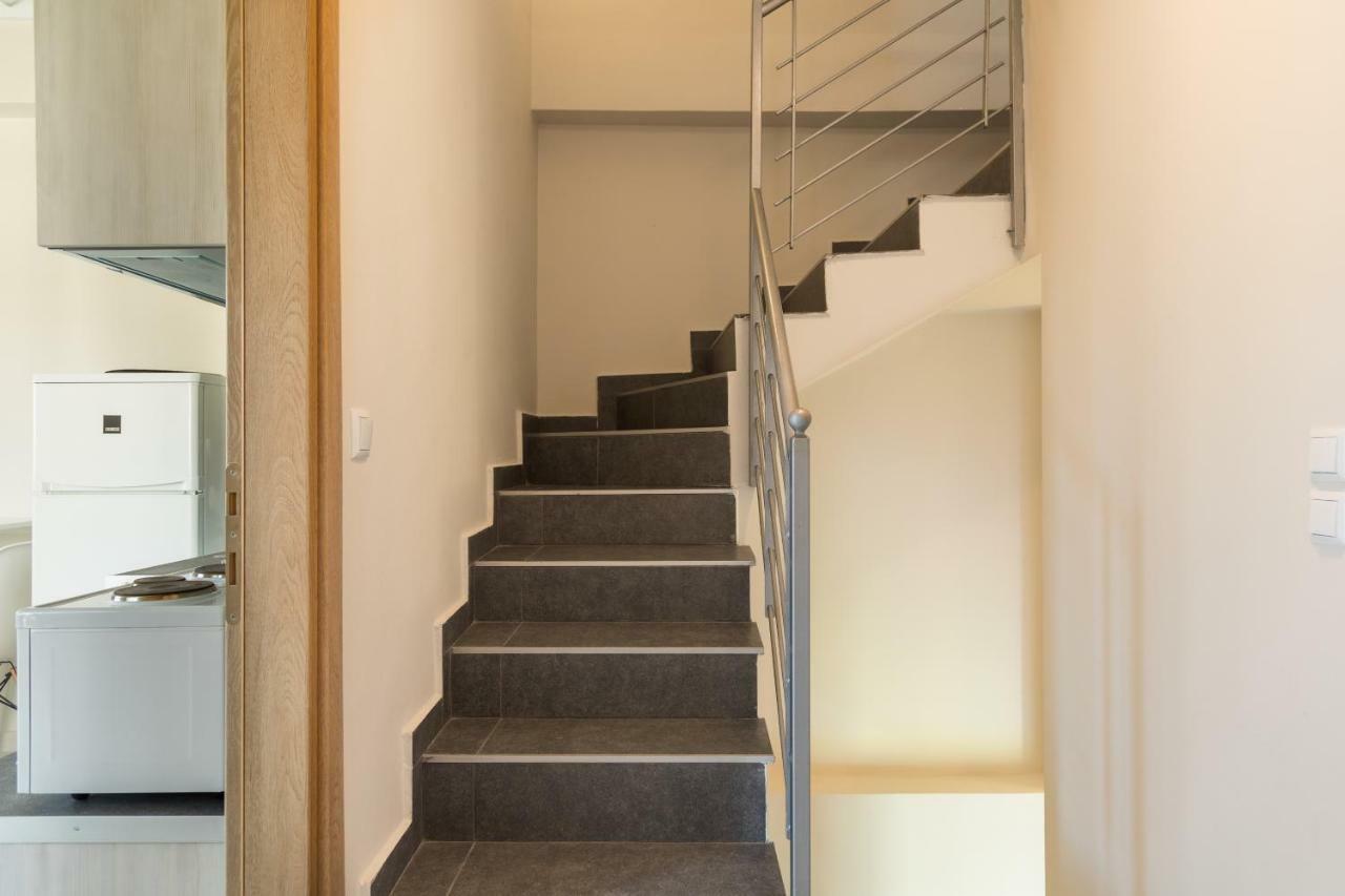 V Luxury Apartments Сиври Экстерьер фото